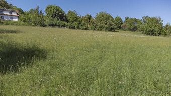 Klidné místo pro rodinný dům i rekreační chalupu | Zaluží u 