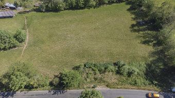 Klidné místo pro rodinný dům i rekreační chalupu | Zaluží u 