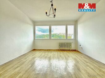 Nabízíme k prodeji světlý byt 3+1 v ulici Bílkova v Náchodě,