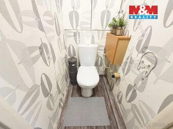 Nabízíme k prodeji velice prostorný byt 4+1 o užitné ploše 7