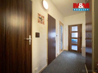 Nabízíme k prodeji velice prostorný byt 4+1 o užitné ploše 7