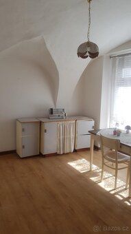 Nabízím k pronájmu obchodní prostor o velikosti cca 70 m², k