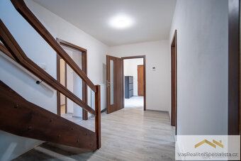 Rodinný dům 5+1 se zahradou 2 282 m² a investičním potenciál