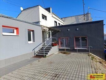 Ev.č. 20354 Nabízíme k pronájmu světlé kancelářské prostory 