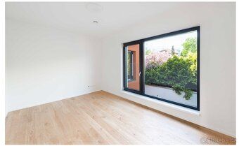 Nabízím k prodeji moderní byt 2+kk o ploše 58 m² v novém kom