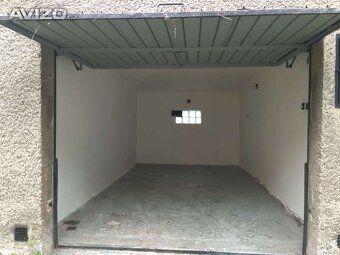 1800 Kč/měsíc, velmi dobré místo viditelné z obytných domů v