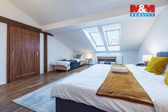 Chcete diamant v srdci Prahy? Představujeme Vám prostorný at