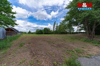 Nabízíme na prodej pozemek o výměře 2207 m² v žádané lokalit