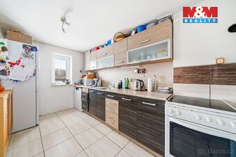 Nabízíme k prodeji prostorný rodinný dům v obci Letohrad. Mě