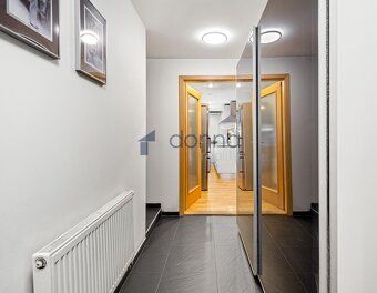 Nabízíme k prodeji zajímavý byt 4+kk s podlahovou plochou 14