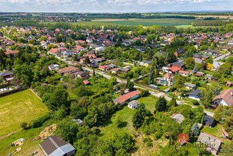 Stavební pozemek 1 278 m² v Horoušánkách – klidné bydlení u 