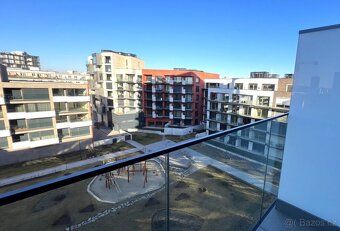 Jedinečná příležitost: Luxusní designový byt 1+kk v prestižn