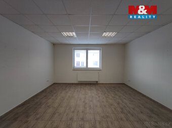Nabízíme k pronájmu samostatně stojící výrobně-administrativ