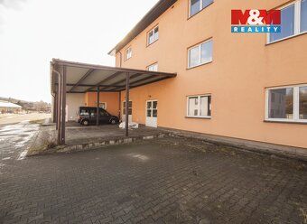 Nabízíme k pronájmu samostatně stojící výrobně-administrativ