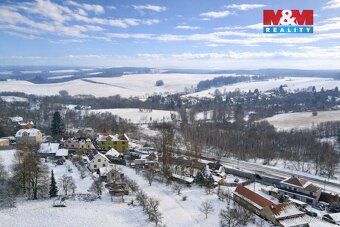 Nabízíme k prodeji pozemek o výměře 2 705 m² v obci Zbraslav