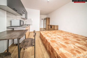 po rekonstrukci, vybaveno nábytkem (možnost vyklizení nábytk
