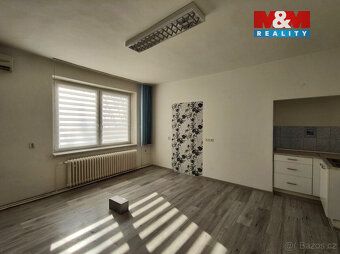 Nabízíme k pronájmu komerční prostor o velikosti 24 m² v kli