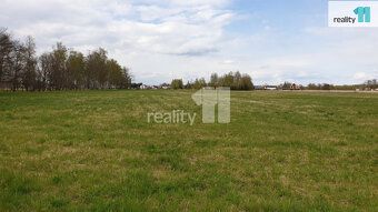info v kanceláři, Reality 11 Vám zprostředkují prodej pozemk