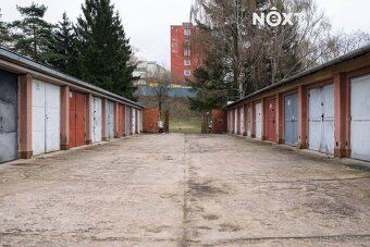 Hledáte praktické a bezpečné místo pro parkování nebo uložen