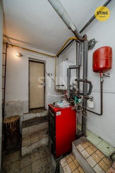 Nabízíme k prodeji byt v rodinném domě o dispozici 2+1 v pěk