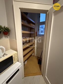 Nabízíme k pronájmu velice pěkný, prostorný a zařízený byt o