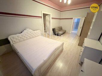 Nabízíme k pronájmu velice pěkný, prostorný a zařízený byt o