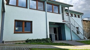 /REZERVACE/ Hledáte hezké klidné místo k bydlení a podnikání