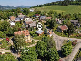 Ev.č. xMVD8744 V obci Hodousice u Nýrska nabízíme k prodeji 