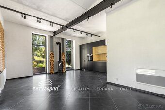 Ev.č. xMVD8744 V obci Hodousice u Nýrska nabízíme k prodeji 