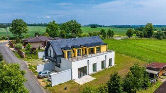 Hledáte moderní bydlení v poklidné lokalitě a s ideální dost