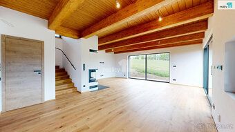 , Hledáte místo, kde se propojuje moderní architektura, poct