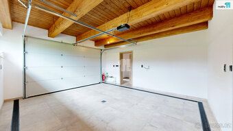 , Hledáte místo, kde se propojuje moderní architektura, poct