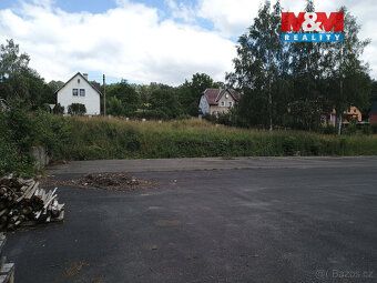 Nabízíme k pronájmu zpevněnou asfaltovou plochu o velikosti 