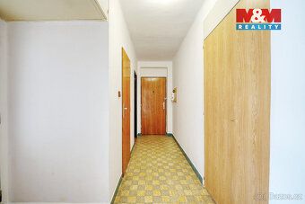 Nabízím k prodeji světlý byt 1+1 o užitné ploše 38 m² v klid