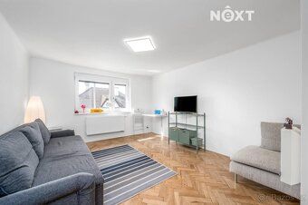 Nabízíme k prodeji samostatně stojící rodinný dům v ulici Ol