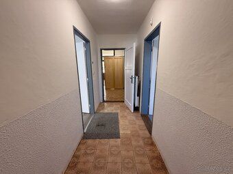 Nabízíme Vám k pronájmu koncový řadový rodinný dům o dispozi