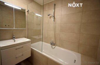 Nabízíme k pronájmu moderní byt o dispozici 3+kk se dvěma ba