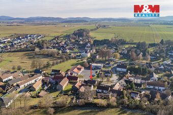 K prodeji nabízíme RD v centru obce Hlohová u Staňkova. Prav