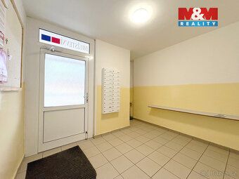 Nabízíme k dlouhodobému pronájmu krásný čistý byt 2+1 s lodž