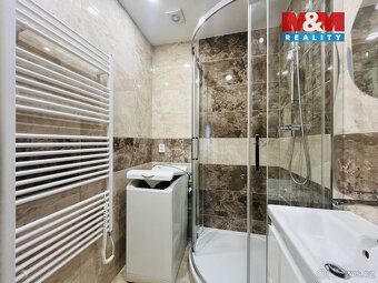 Nabízíme k pronájmu prostorný byt o dispozici 3+1 s balkonem