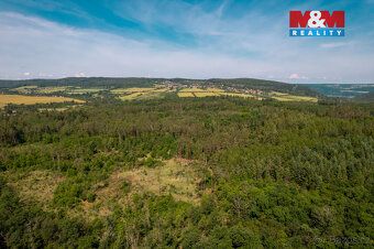Nabízíme k prodeji atraktivní pozemek o výměře 1 945 m² v ob
