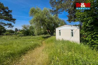 Nabízíme k prodeji atraktivní pozemek o výměře 1 945 m² v ob
