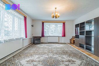 Nabízíme k prodeji prostorný rodinný dům o užitné ploše 218 