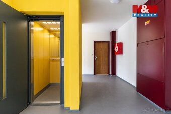 Nabízíme k pronájmu byt 3+1 o celkové ploše 72 m2 v 1. patře