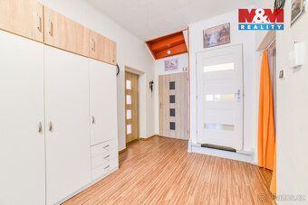 V Podhradí u Aše, na okraji lesa a v tichu Smrčin, stojí dům