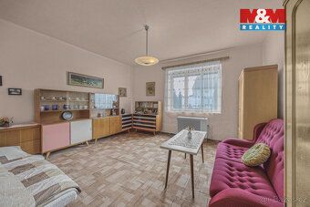 Nabízíme k prodeji samostatný rodinný dům v klidné části obc