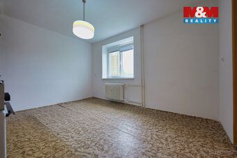 Ve výhradním zastoupení nabízíme k prodeji prostorný cihlový
