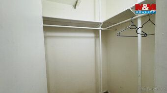 Nabízíme k pronájmu útulný a plně zařízený byt o dispozici 2