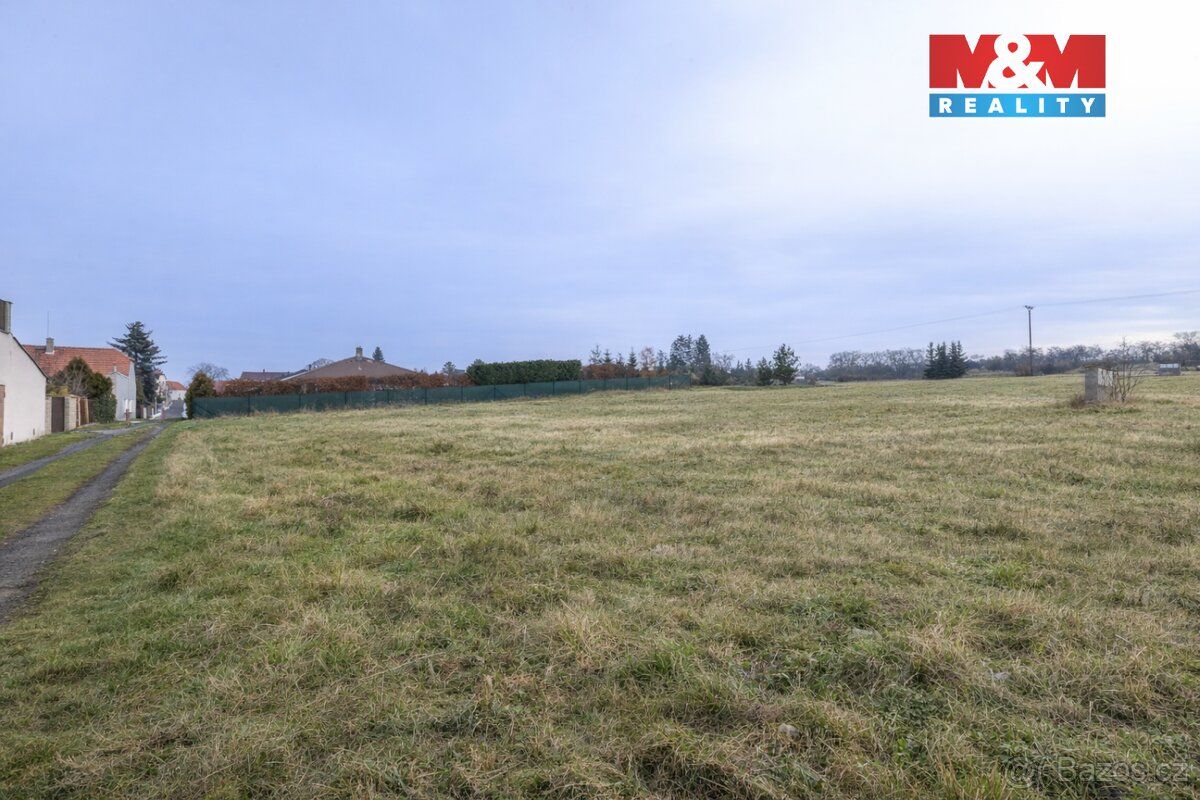 Nabízíme k prodeji stavební pozemek č. 2 o rozloze 941 m2 v 