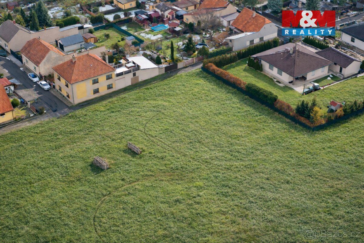 Nabízíme k prodeji stavební pozemek č. 2 o rozloze 941 m2 v 